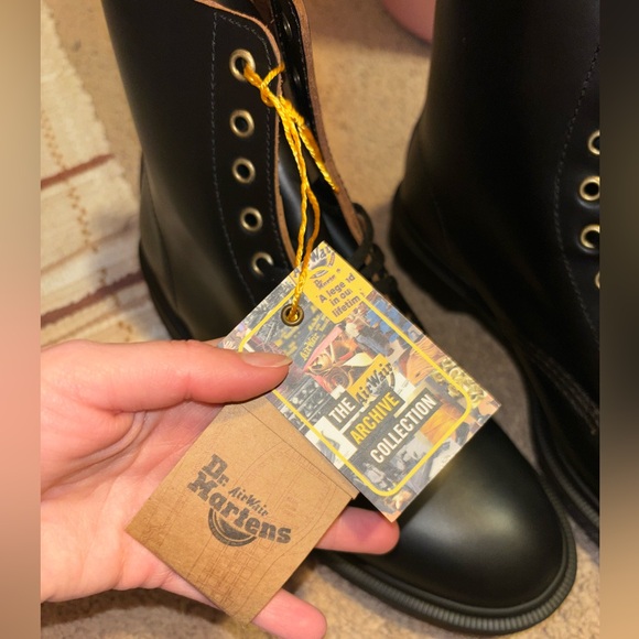 NWT Dr.Martens 1460 Vintage Smooth Leather Lace Up Boots - Picture 7 of 14